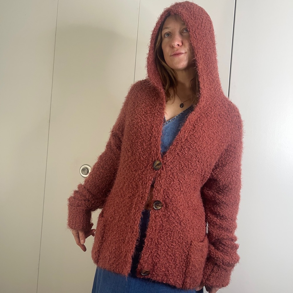 POL chunky knit teddy cardigan with
hood